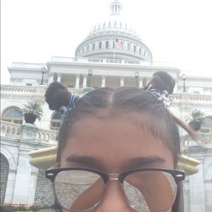 Meet your Posher, Ana